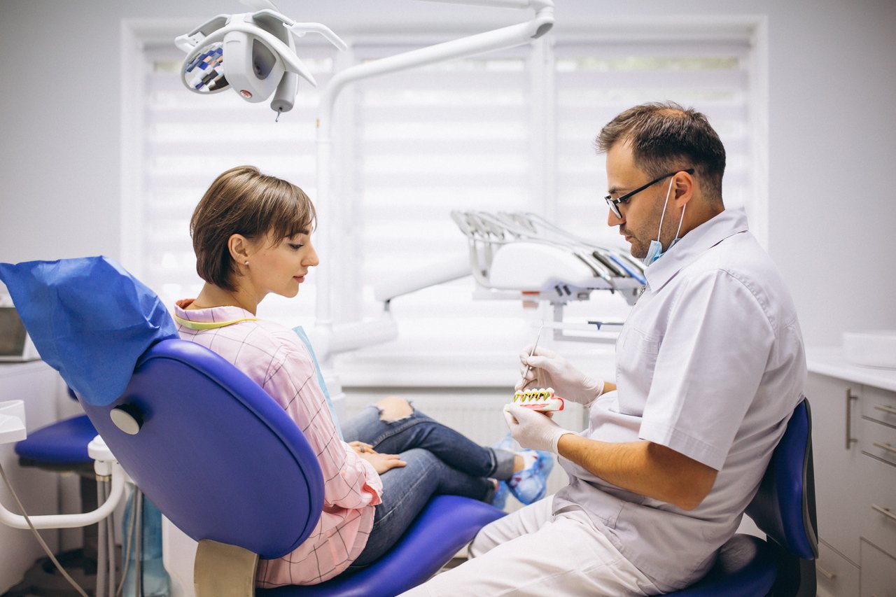 dentist dentistry smile patient white dental 1446761 pxhere.com (1)